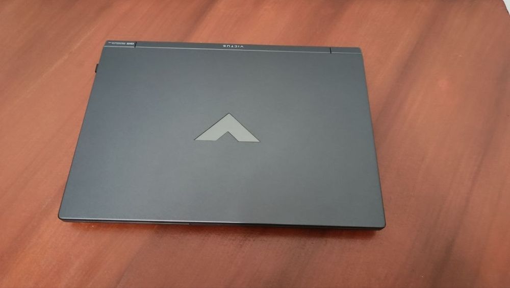 Notebook sotiladi.Hech qanday nuqsonsiz holati yangiday! !