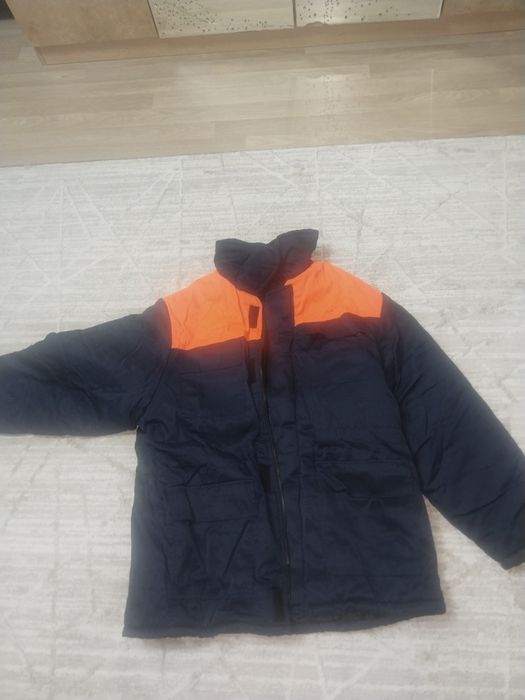 Продам Фуфайку и Ботинки осенние