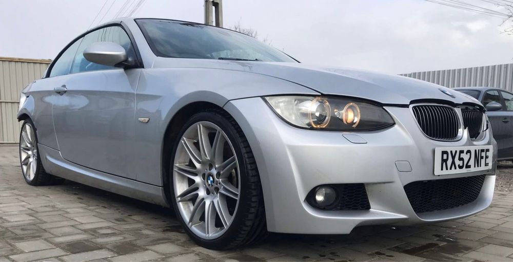 Dezmembrez BMW 335i E93 M-Pack doar 84.000 miles ,NAVI mare,Recaro