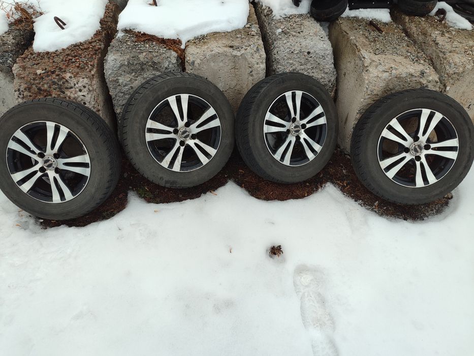 Продам диски с резиной