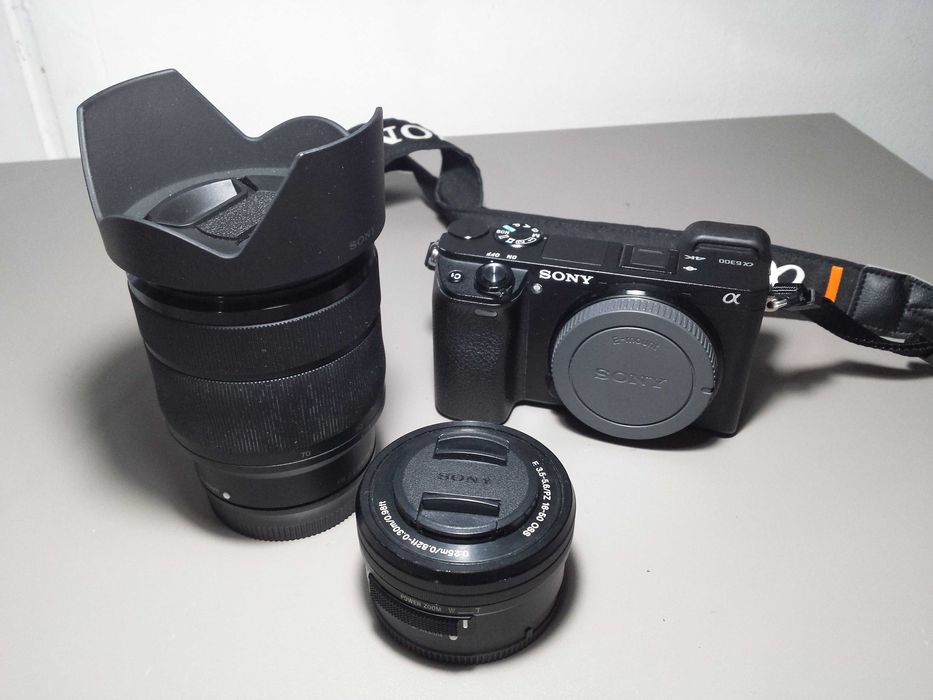 Sony A6300 + Два Обектива