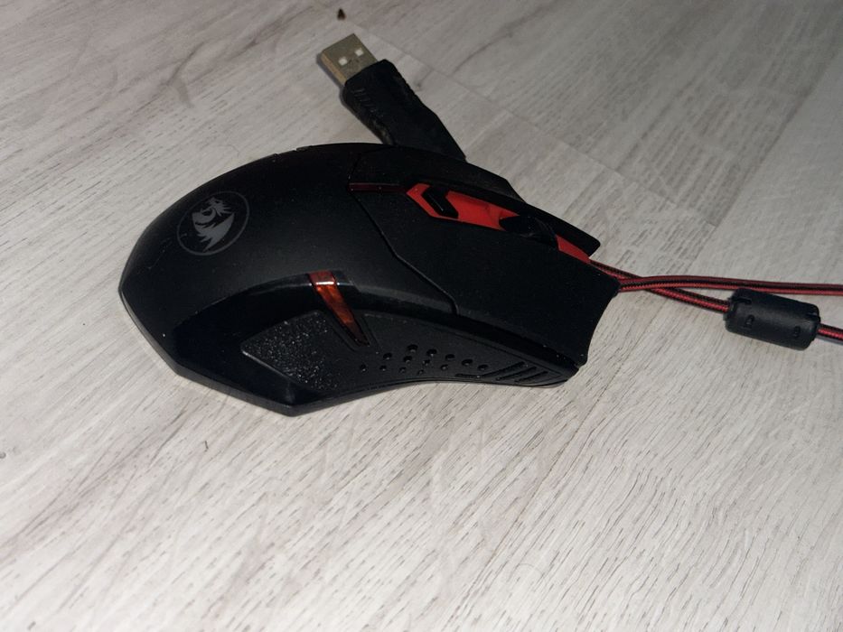 Mouse Gaming Redragon Centrophorus / Pegasus Negru-Roșu (Stare Bună)