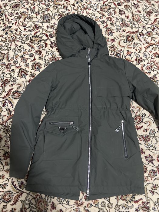 Парка цвета хаки новая почти