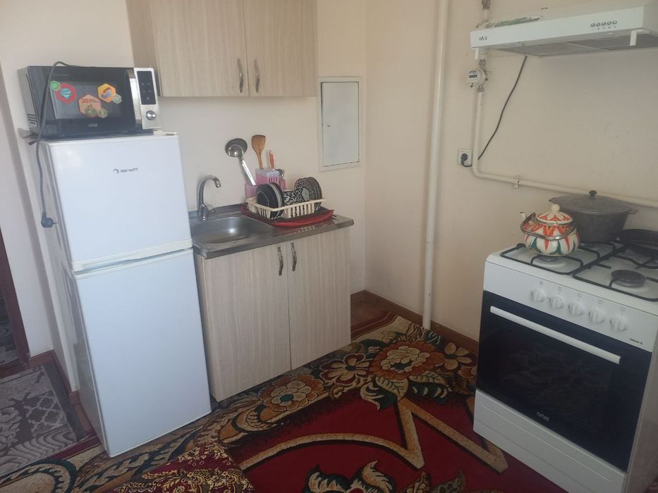 Сергили чоштепа метрони биринчи бекати 1 хона аренда 350д