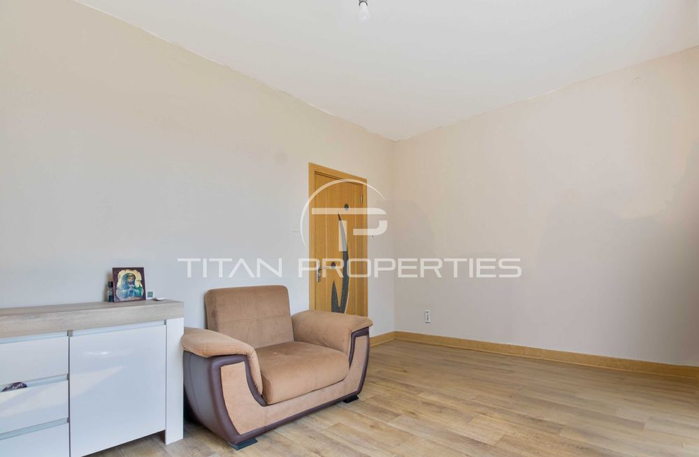 Продава се Тристаен апартамент в Пловдив, Кючук Париж - 84 кв.м за 1727 €/кв.м - Снимка #3