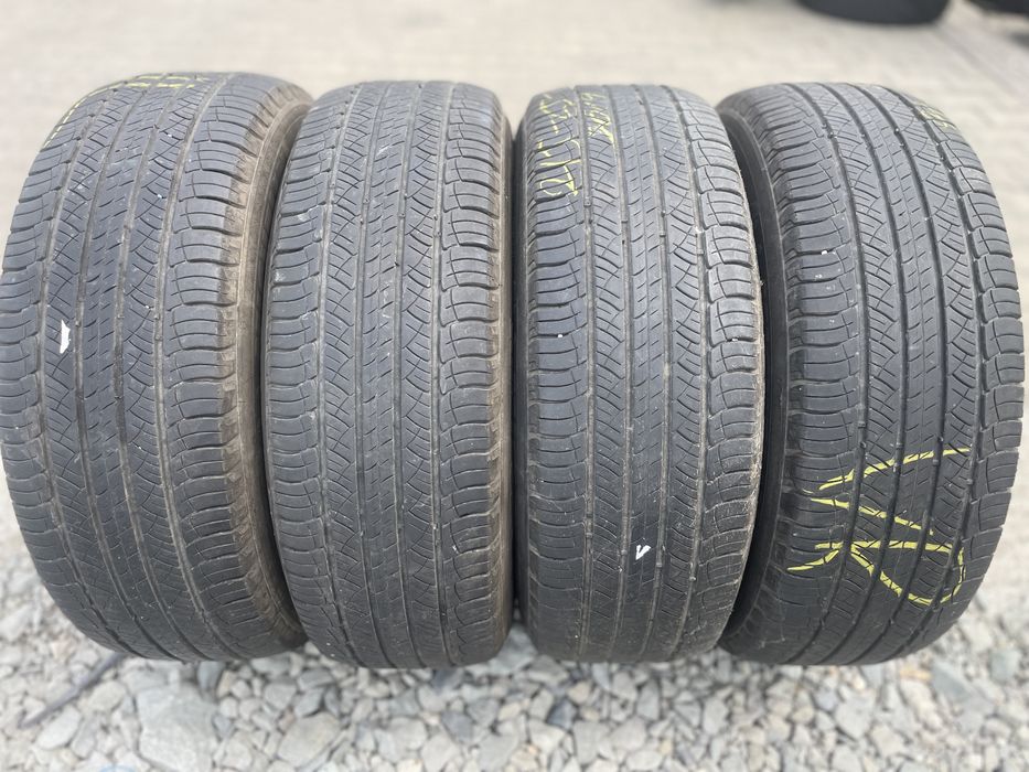 4X 215/65R16 MICHELIN Latitude