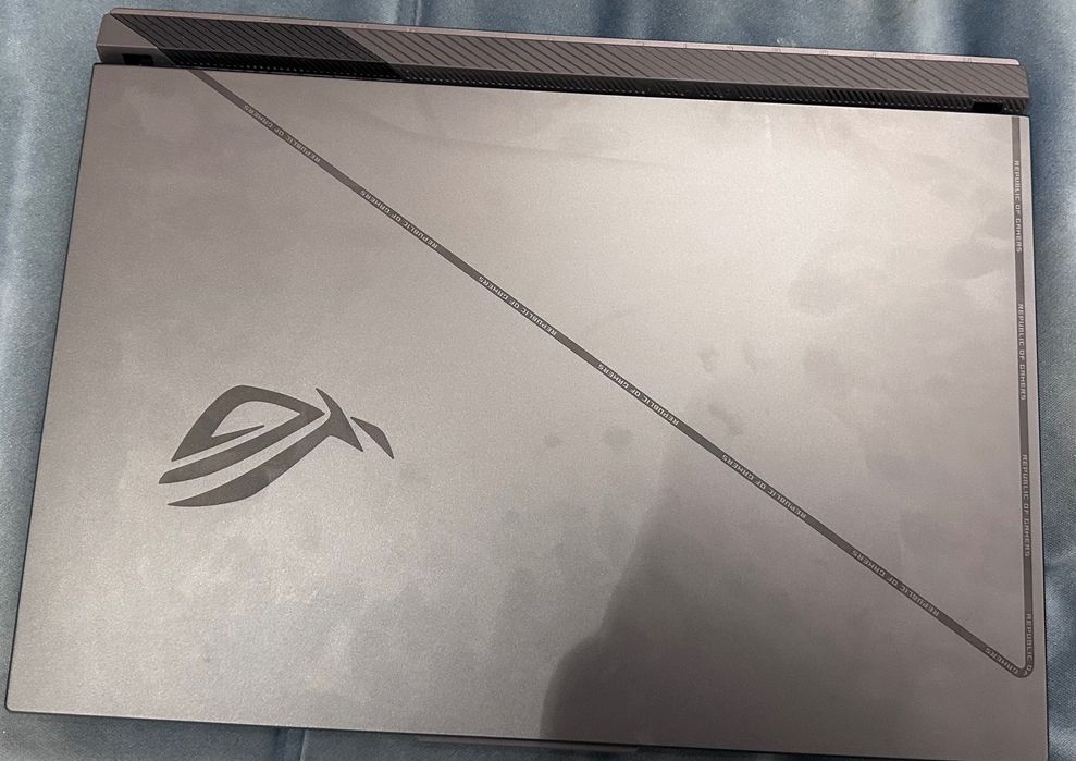 Asus rog Strix g18