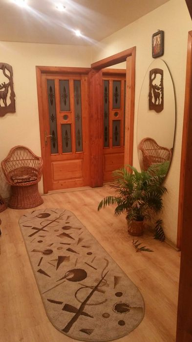 Inchiriez Apartament 3 Camere Zona Valea Aurie Etaj 1