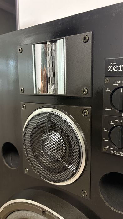 Boxe JVC  Victor ZERO 5
