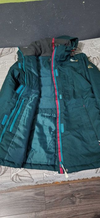 Куртка утеплённая женская