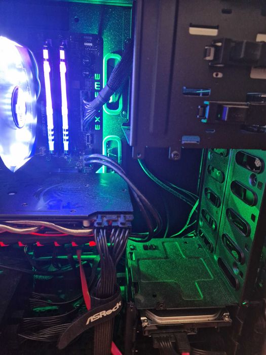 PC-  NVIDIA GeForce GTX 1070 /  I5 11600 2.8 / 16 GB RAM