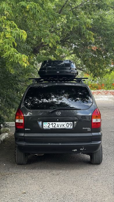 Opel Zafira 2.2 2000г