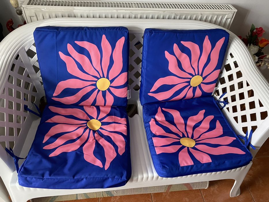 Banca alba hol, gradina