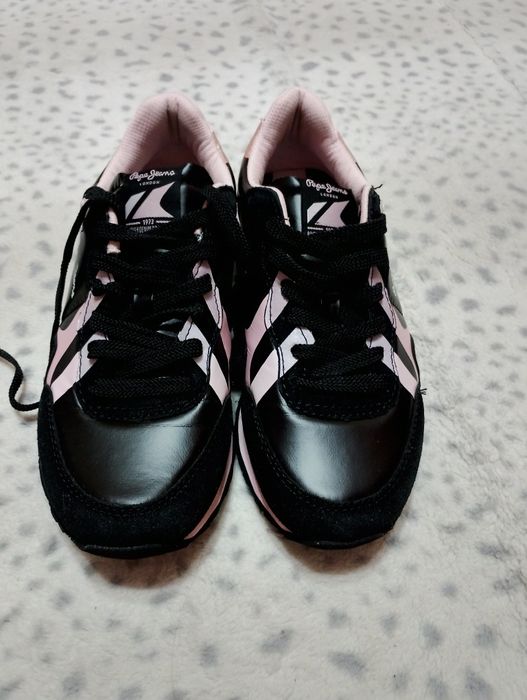 Маратонки   38  номер!