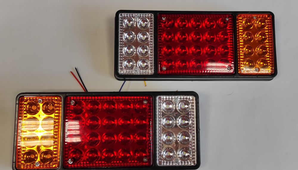 Комплект LED ЛЕД Диодни Стопове, Стоп, Задни светлини с 4 Функции, 12V