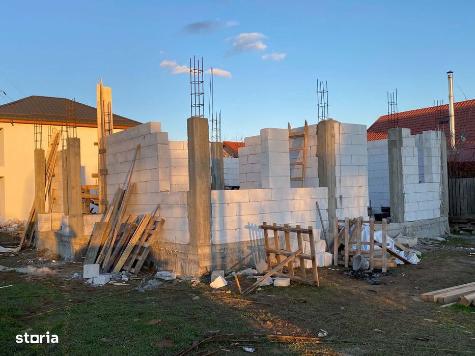 Teren de vanzare cu constructie partiala
