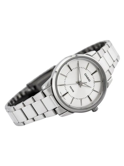 Часы  Casio VR 50M