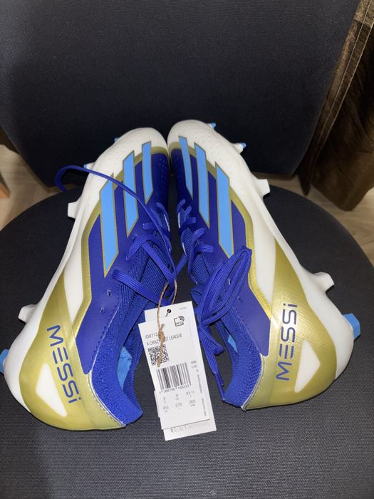 НОВИ Футболни обувки Adidas X