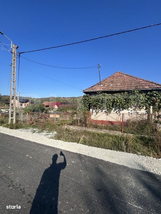 Casa de vanzare in Bunesti, judetul Cluj – liniste, natura si confor