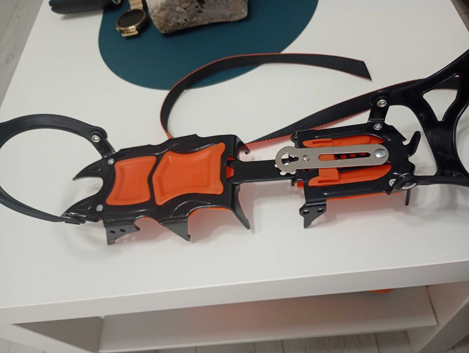 Colțari cu 12 vârfuri