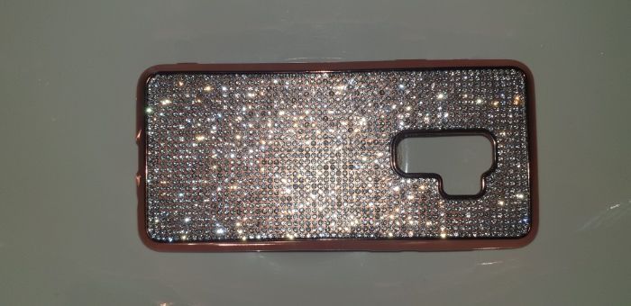 SAMSUNG S9plus с 3 калъфа за него