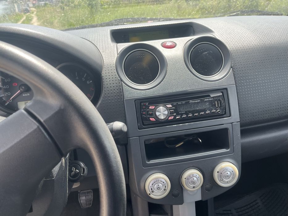 Dezmembrez Mitsubishi Colt 1.1 benzuna 2005-2009