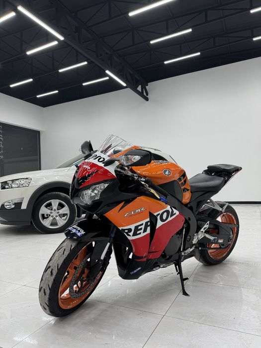 Honda SBR Fireblade 1000.kub 6700$