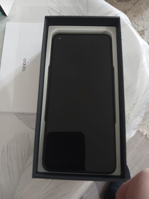 OPPO Reno7.