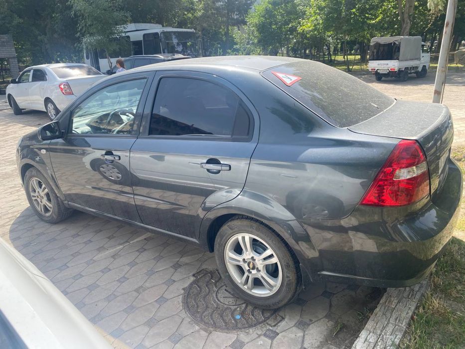 Nexia 3 sotiladi mokriy