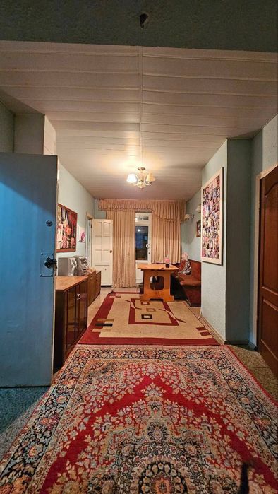 Юнусабад 16, 3/9/9. Балкон 2*6.