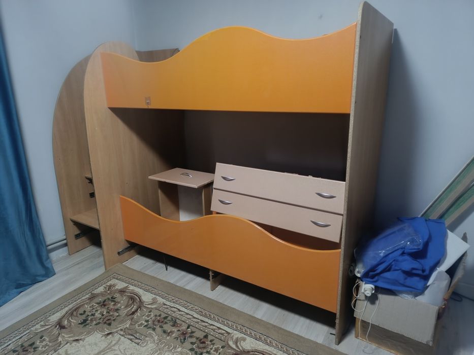 Двухярустная кровать