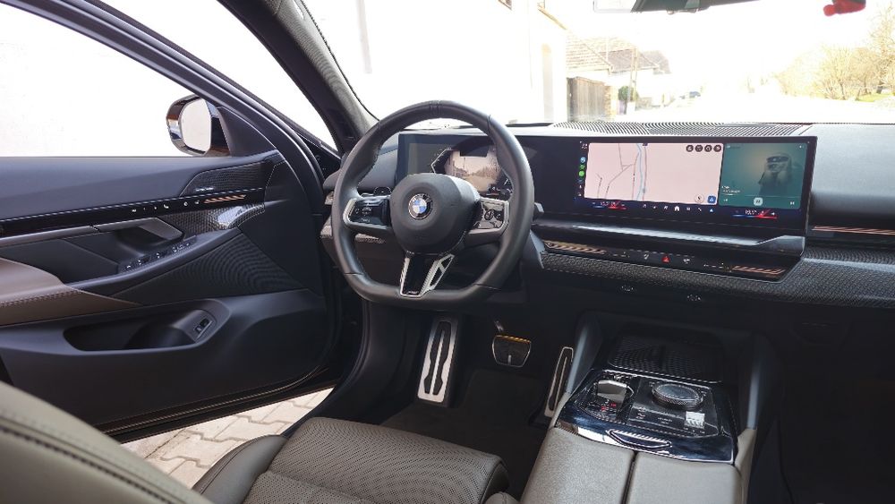 BMW 520i  ,an 2024 , 44.000 km