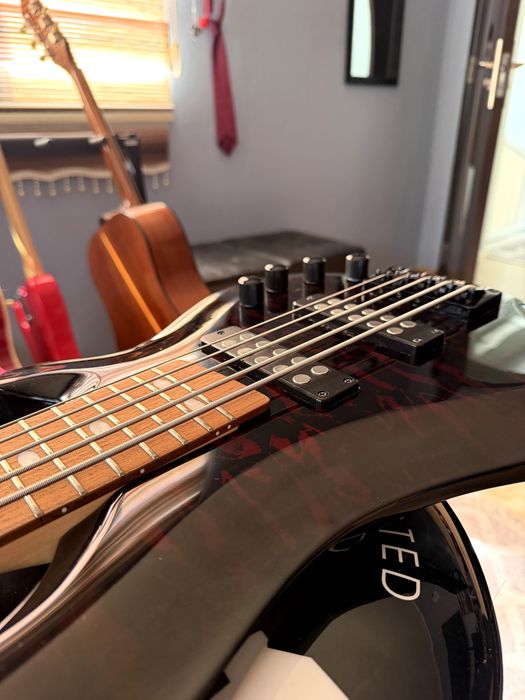 Harley Benton B-550 Progressive Series Bass