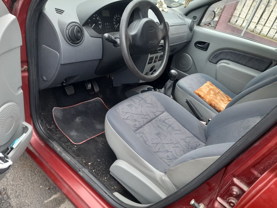 Vand Dacia Logan 1.4 benzina