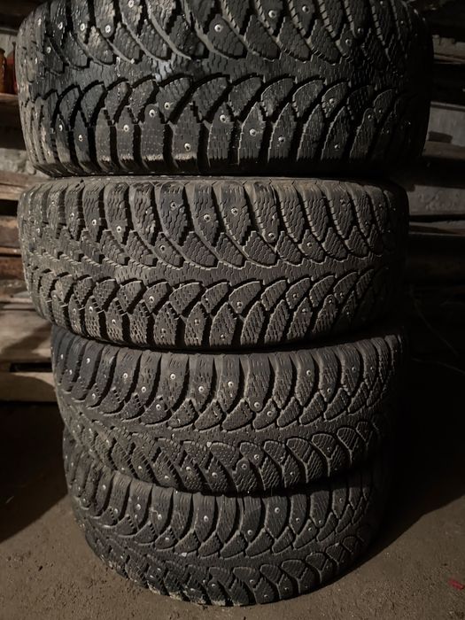 Зимние шины 205/55/R16