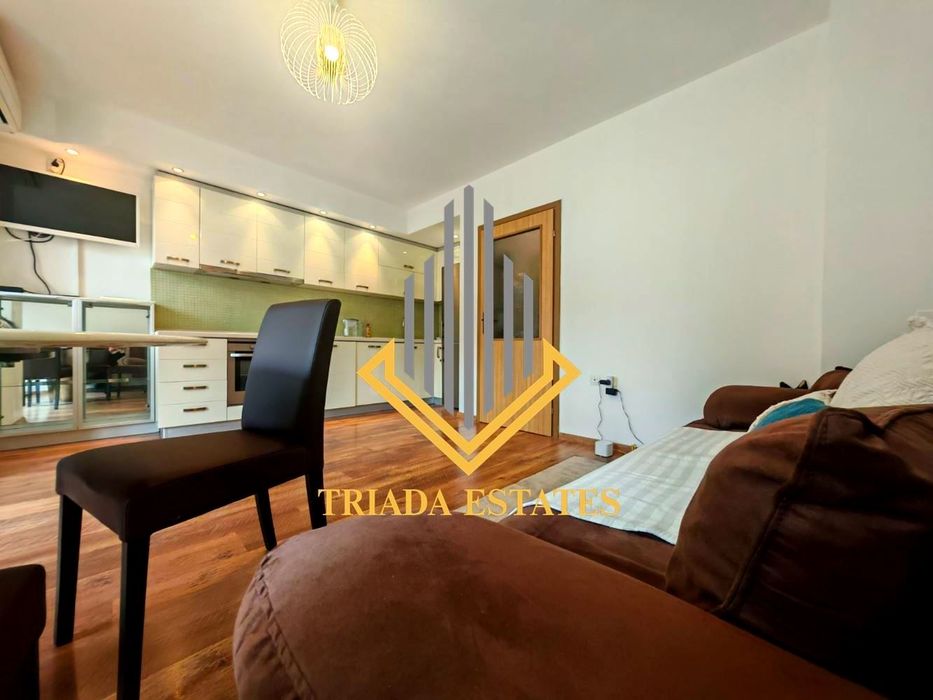 Дава се под наем Тристаен апартамент в Бургас, Център - 85 кв.м за 598.23 € - Снимка #11