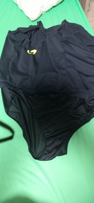 Нови дамски Къси панталони Asics