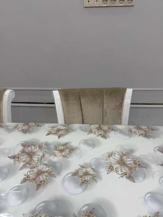 Срочна столы и стулья