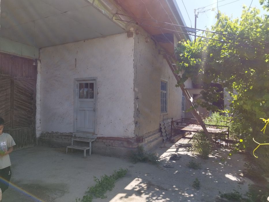 Срооочна ховли сотилади