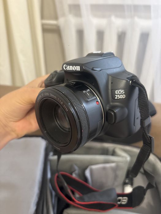Продам фотоаппарат 250d
