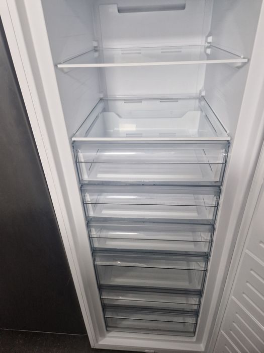 Фризер Vestfros A++ No Frost 380 литра