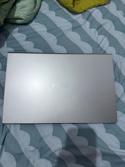 Продаю ноутбук Asus