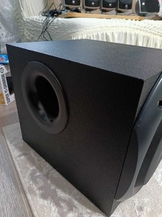Logitech z5500 sistem