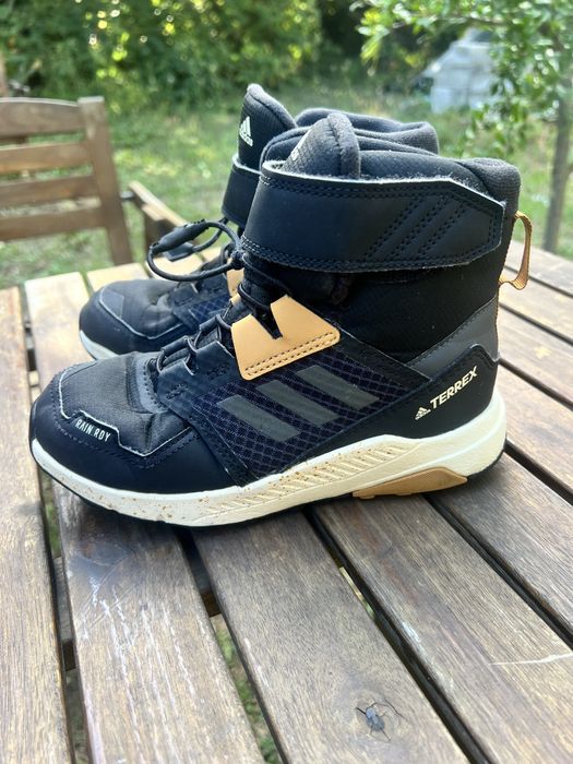 Зимни боти Adidas и кецове Puma