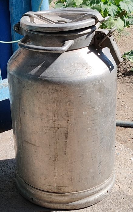 Продам Флягу б/у