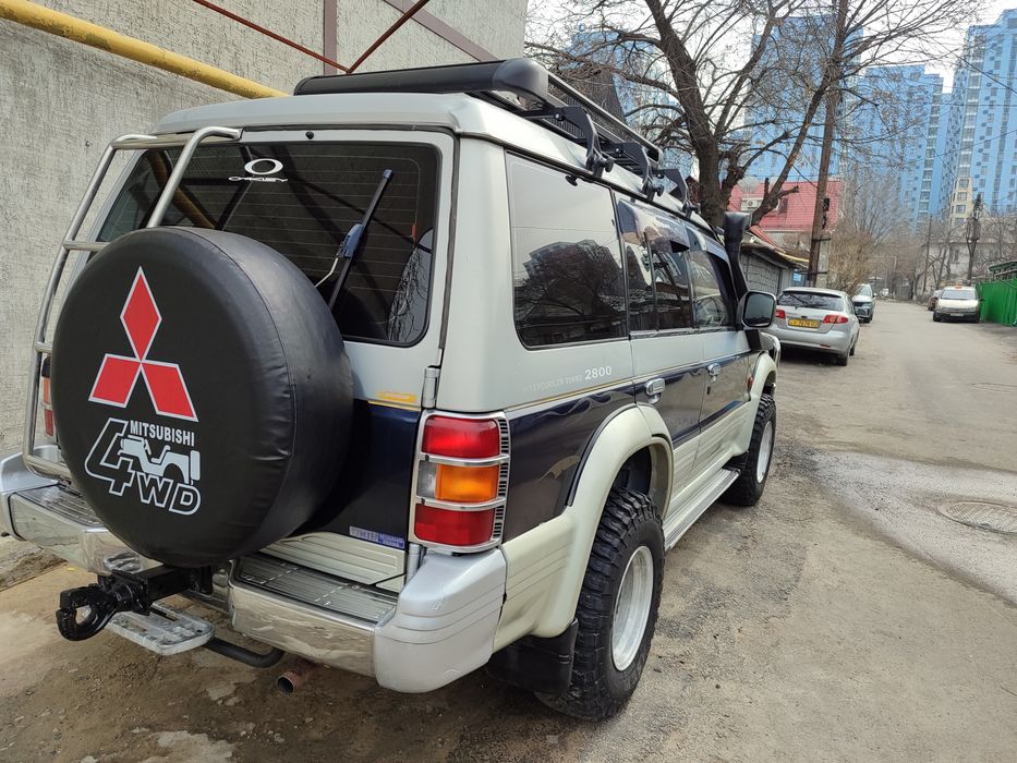 Митсубиси Поджеро