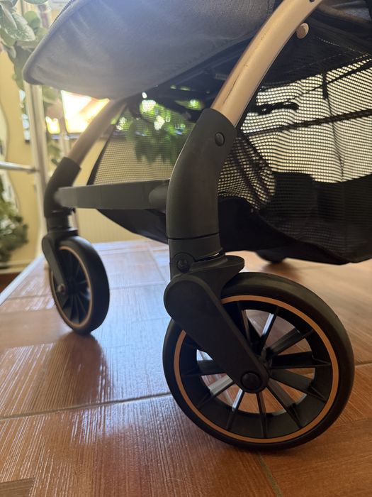 Carucior nou Appekids