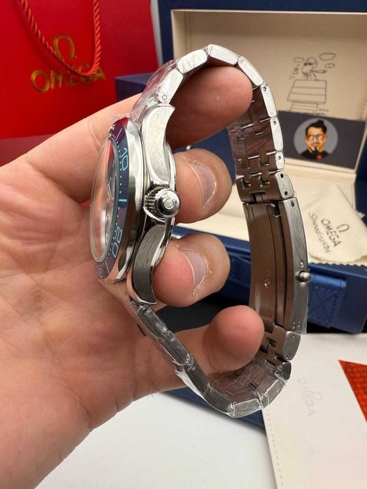 omega diver 300m ultra deep