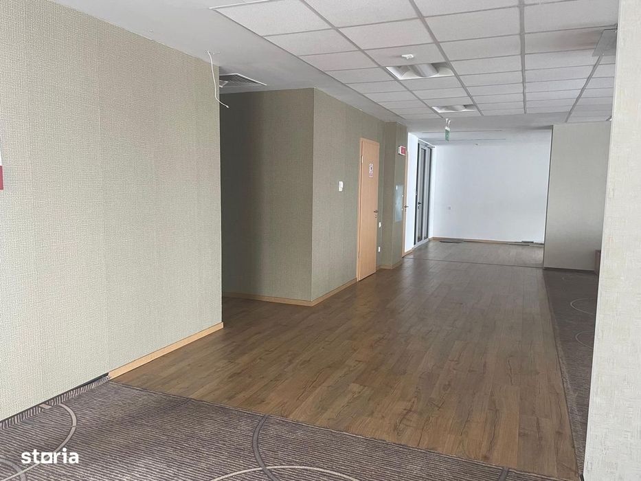 Inchiriez spatiu birouri clasa A, in Pitesti, ultracentral, open-space