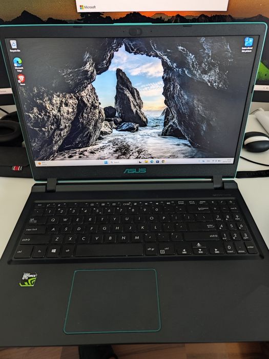 Asus vivobook 15